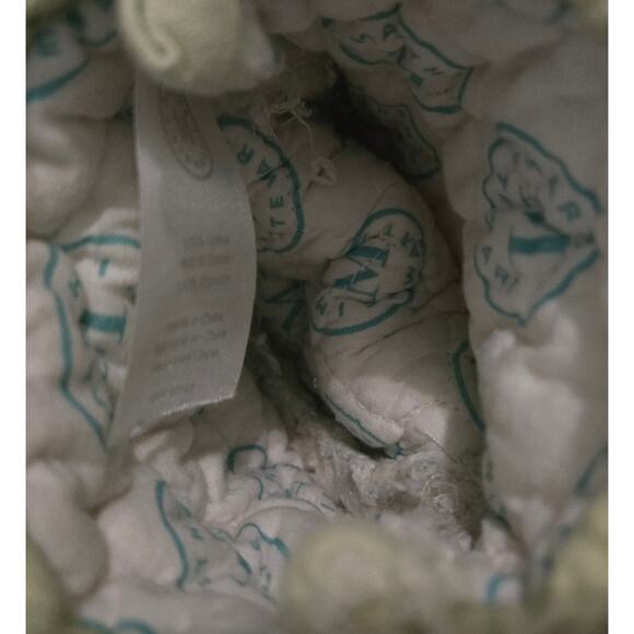 Martha Stewart Mini Oven Mitt with Daisies and Green Decor and Silicone Grip - Picture 8 of 10